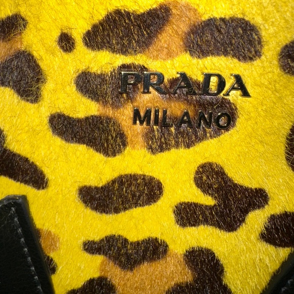 Prada bag - Picture 5 of 11